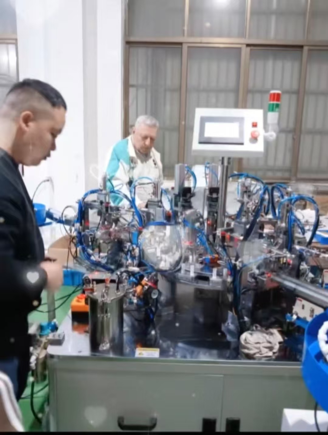 مشتریان از مصر برای بازدید از کارخانه ما می آیند